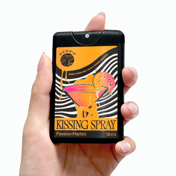 Xịt thơm miệng PlayAh! Kissing Spray hương Passion Martini (Chai 18ml)