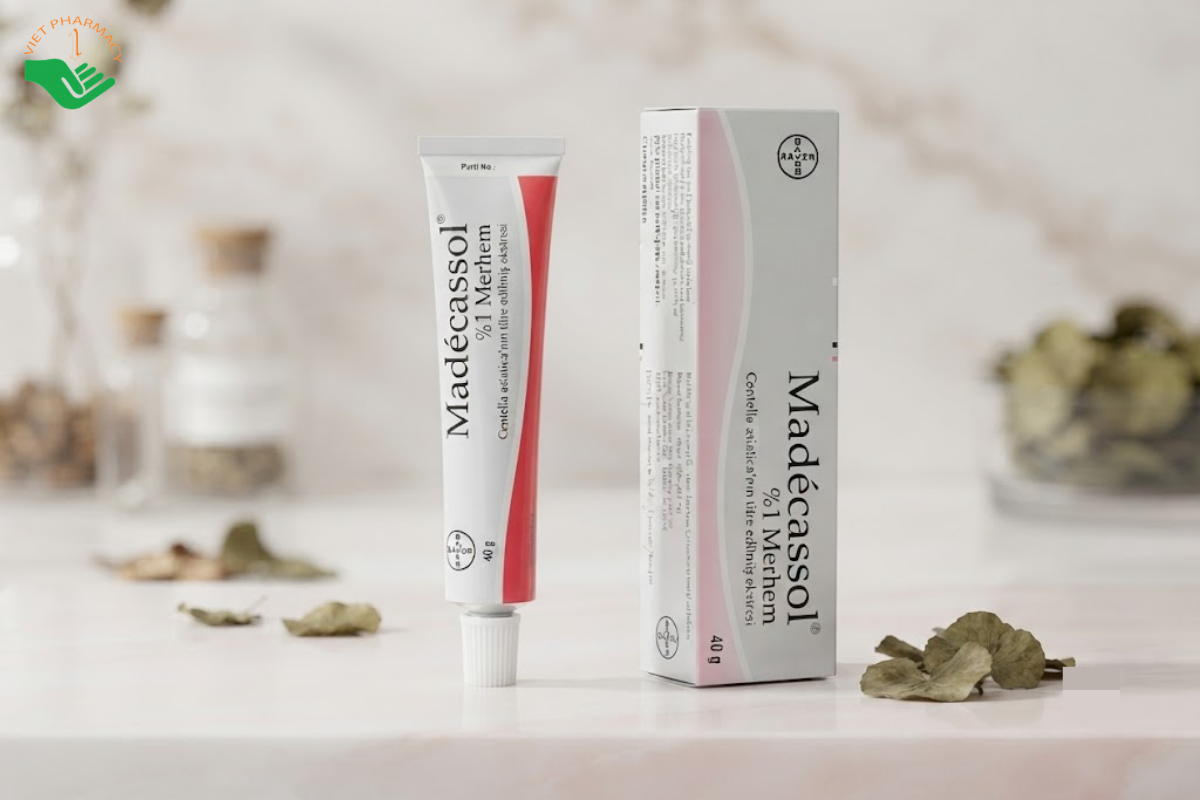 Thuốc mỡ Madecassol 1% Bayer hỗ trợ lành thương và làm mờ sẹo (Tuýp 10g)